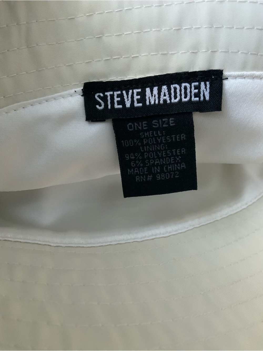 Steve Madden White Sun-Protection Bucket Hat